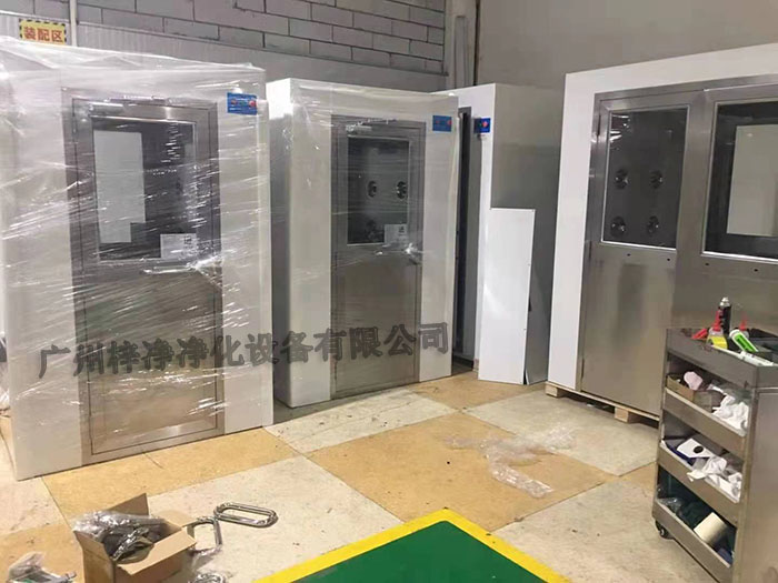 風淋室的性能無疑是衡量整個凈化系統效果的關鍵因素